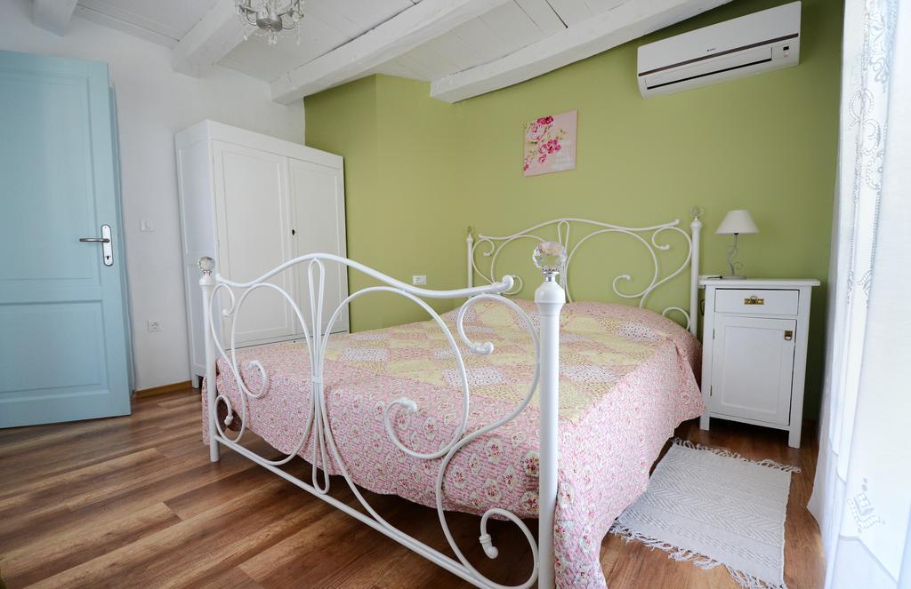 Holiday Home Nono Frane Lindar Номер фото